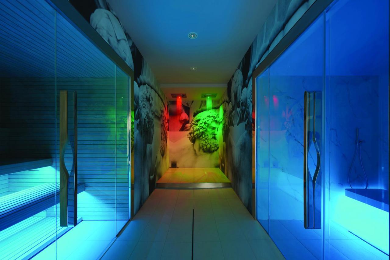 Youme Design Place 4*